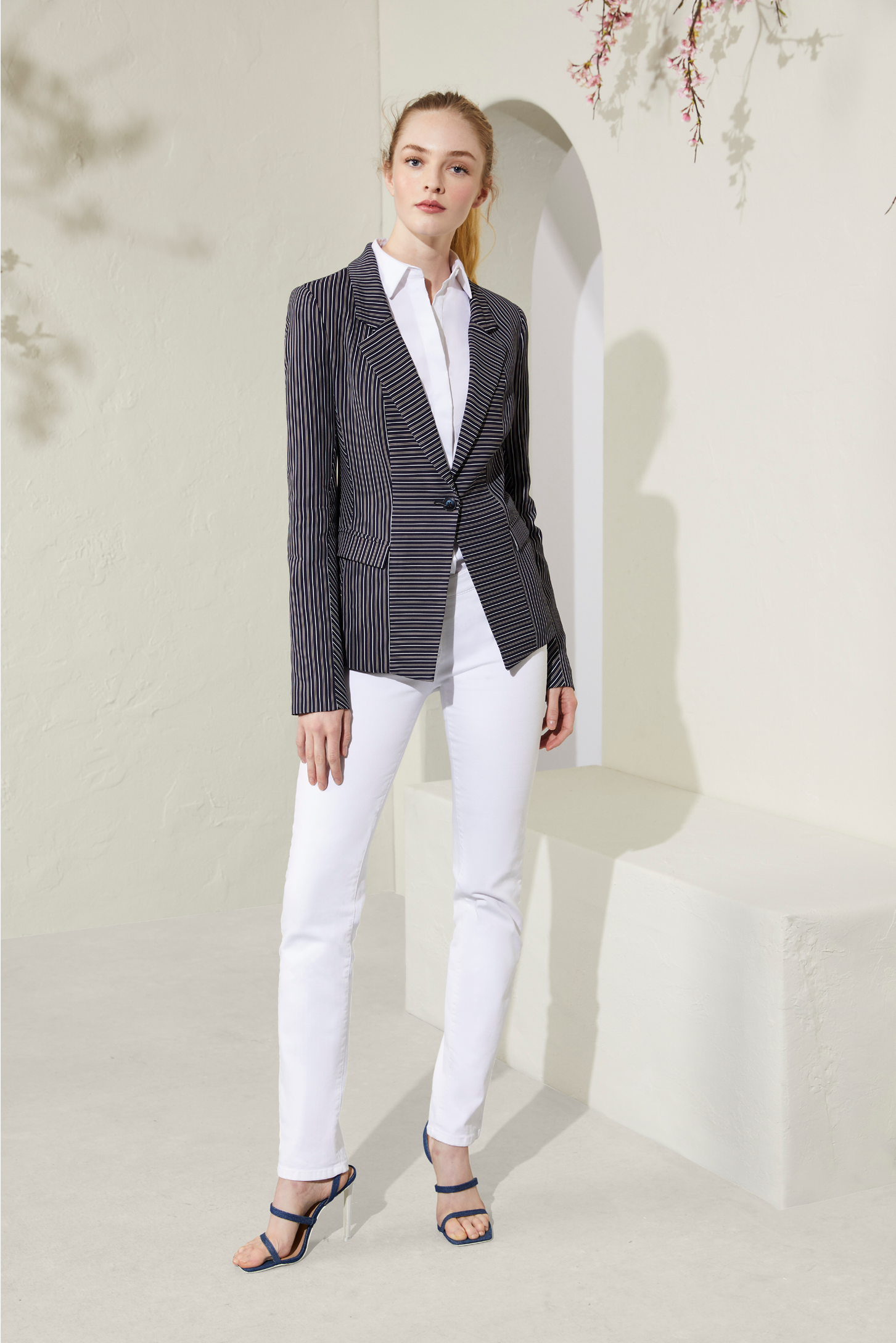 Get In Line | Duomo & Nora