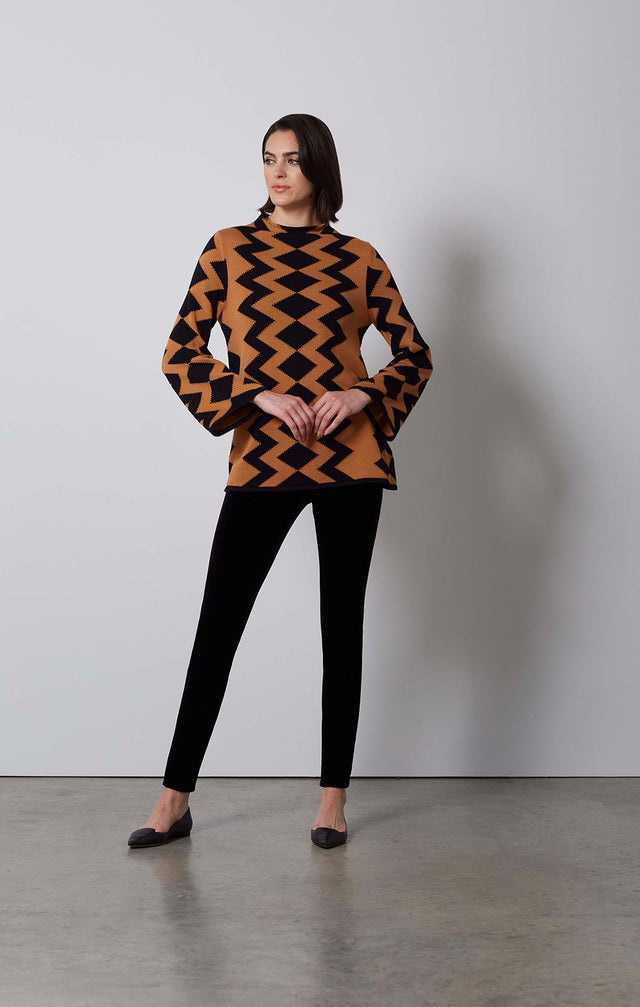 BRASSERIE-ZIG-ZAG INTARSIA SWEATER-2-kn-1850-ON MODEL