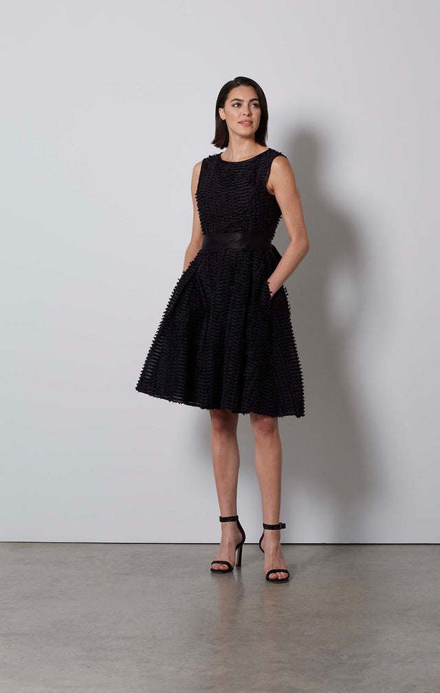 CELEBRITY-FIL COUPÉ JACQUARD DRESS-2-dr-1848-ON MODEL