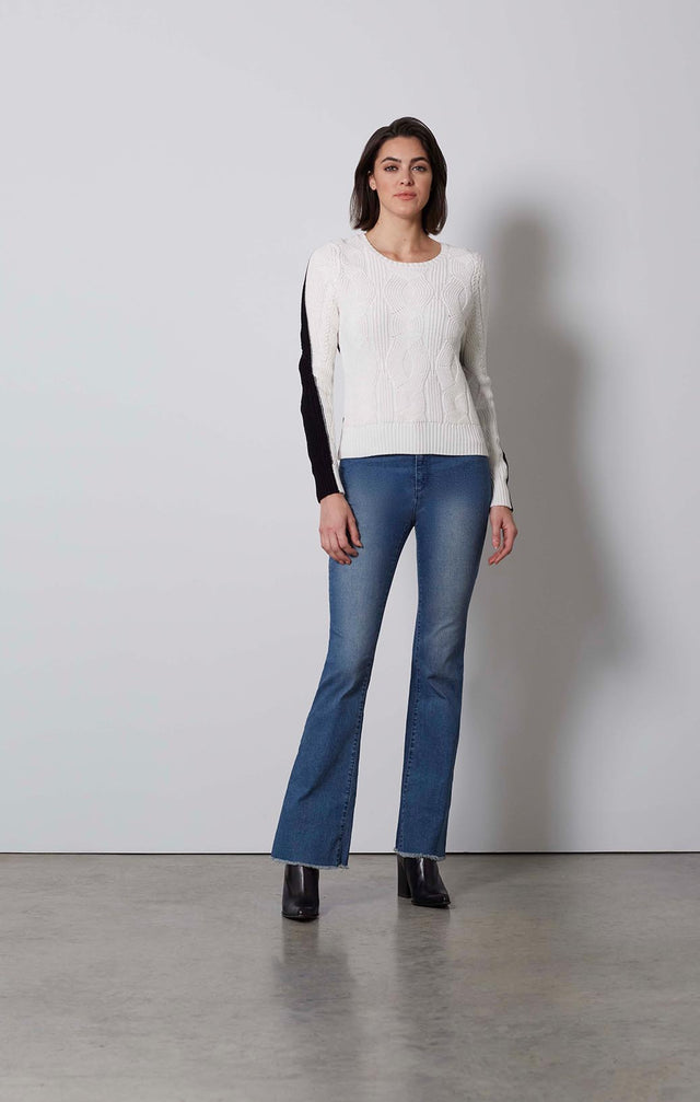 CONNECTED-BLACK & WHITE CABLE SWEATER-2-kn-2159-ON MODEL