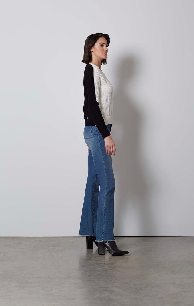 CONNECTED-BLACK & WHITE CABLE SWEATER-2-kn-2159-ON MODEL