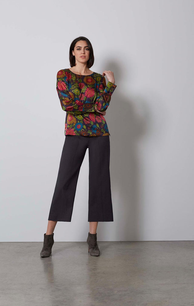 KAHLO-FLOWER PRINT BLOUSE-2-tp-1859-ON MODEL