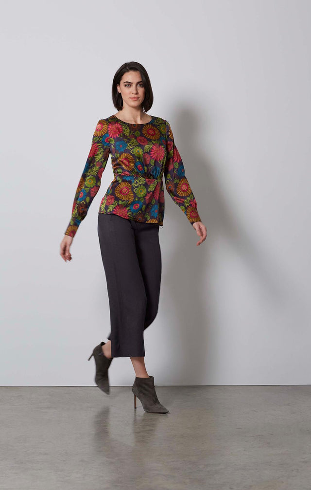 KAHLO-FLOWER PRINT BLOUSE-2-tp-1859-ON MODEL