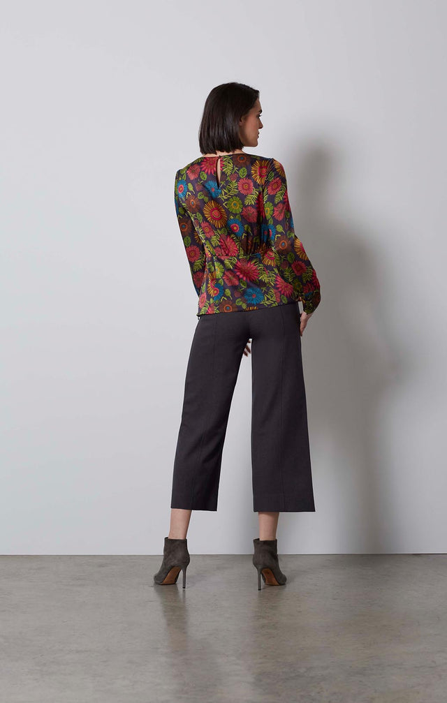 KAHLO-FLOWER PRINT BLOUSE-2-tp-1859-ON MODEL