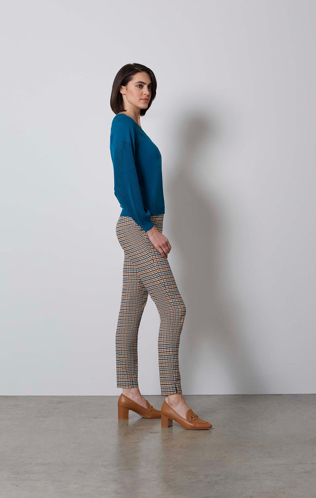 MARIANA-LANTERN-SLEEVE KNIT TOP-2-kn-1862-ON MODEL