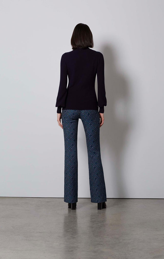 MARQUISE-NVY-BLOUSON KNIT TURTLENECK-4-kn-2130-ON MODEL