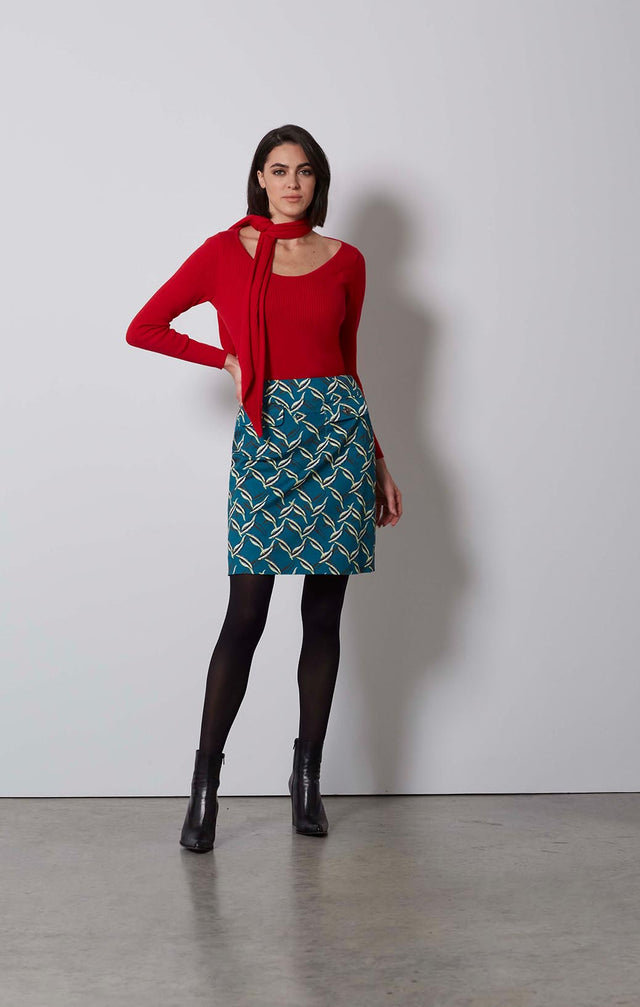 SEA EAGLE-FEATHER-PRINT SKIRT-2-sk-1871-ON MODEL
