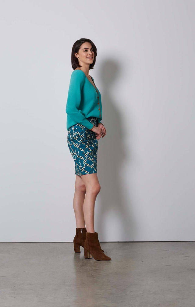 SEAFARER-SILKY BLUE CARDIGAN-2-kn-2248-ON MODEL