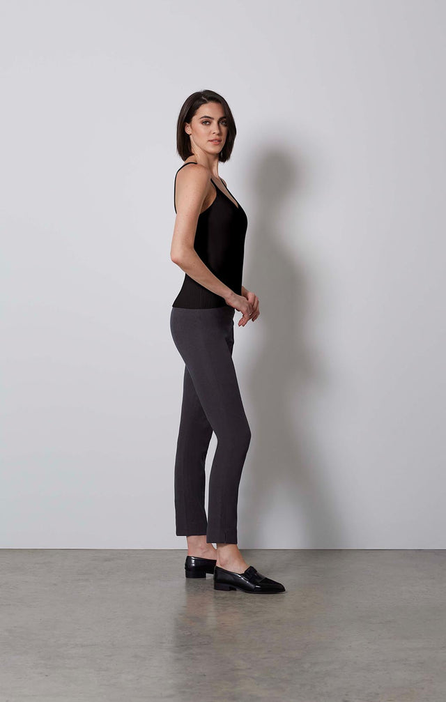 STRIATED-RIBBED BLACK SILK CAMI-2-kn-2173-ON MODEL