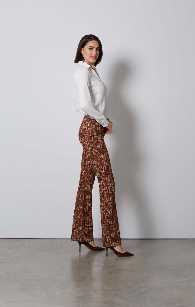 VILLAGER-PRINT JEANS-2-pt-1852-ON MODEL