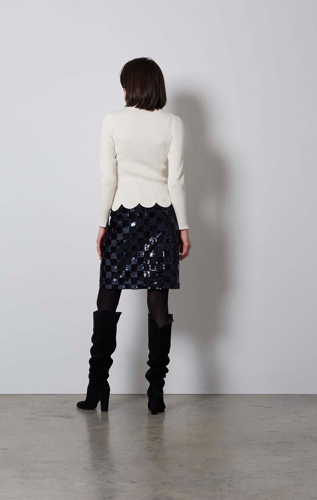 ZIG-ZAG-IVR-RIBBED COTTON TURTLENECK-2-kn-1833-ON MODEL