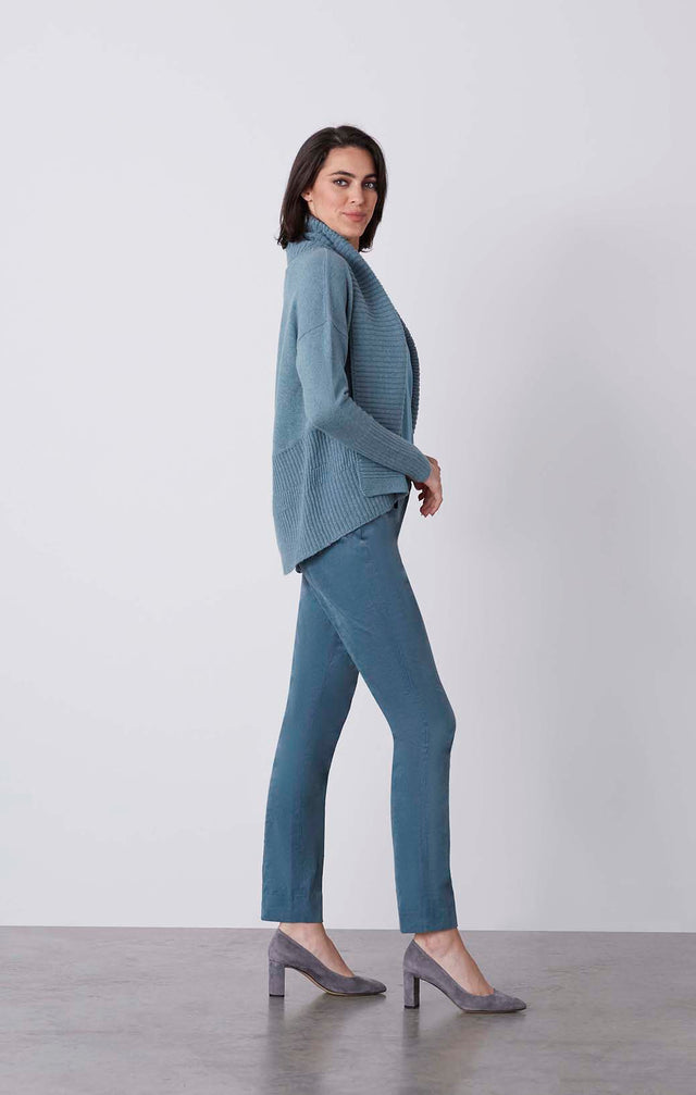 Lake Tahoe - Cocoon Cardigan Sweater With Merino & Alpaca - On Model