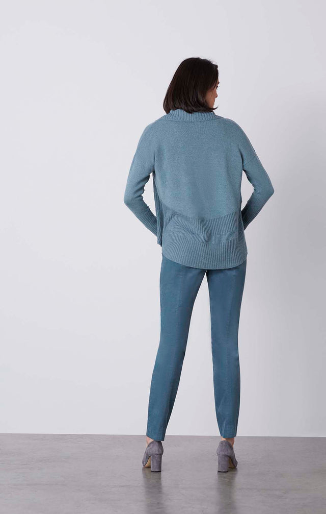 Lake Tahoe - Cocoon Cardigan Sweater With Merino & Alpaca - On Model