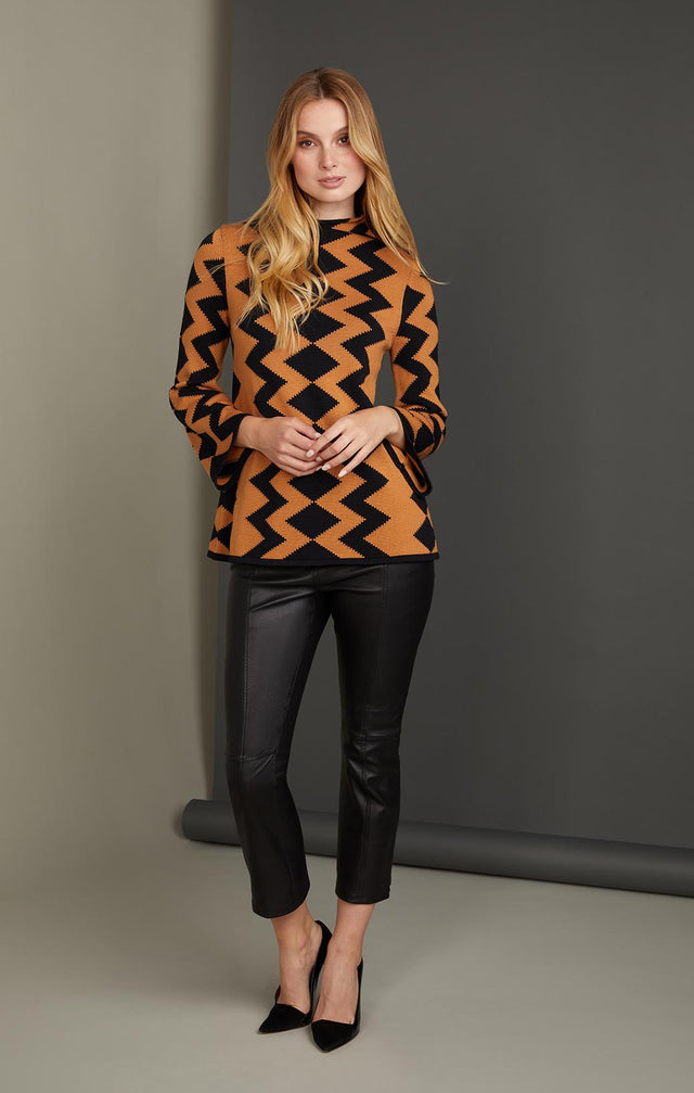 BRASSERIE-ZIG-ZAG INTARSIA SWEATER-2-kn-1850-ON MODEL