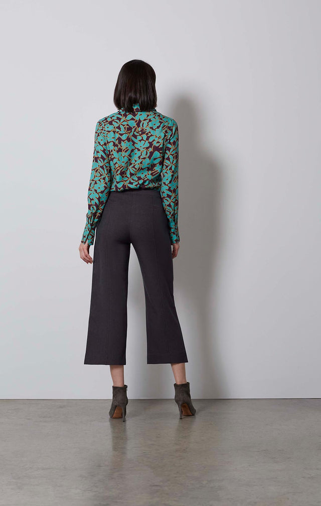 WARHOL-FLORAL JACQUARD BLOUSE-2-tp-1861-ON MODEL