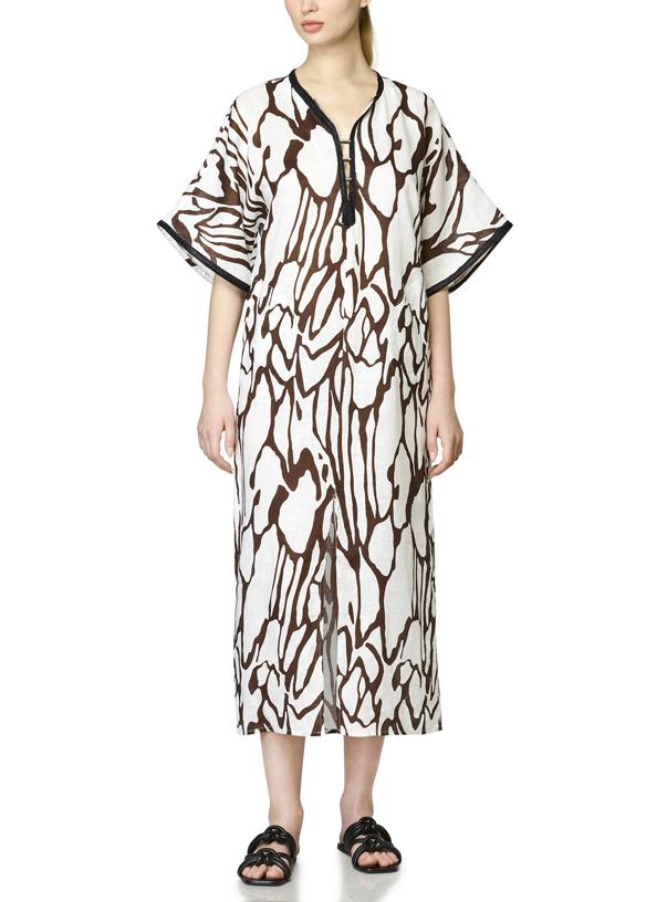 Giraffe - Linen Caftan Dress - On Model