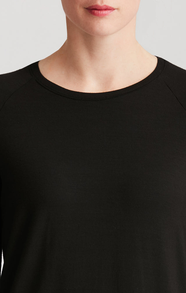 Nero - Modal Baseball Tee - On Model