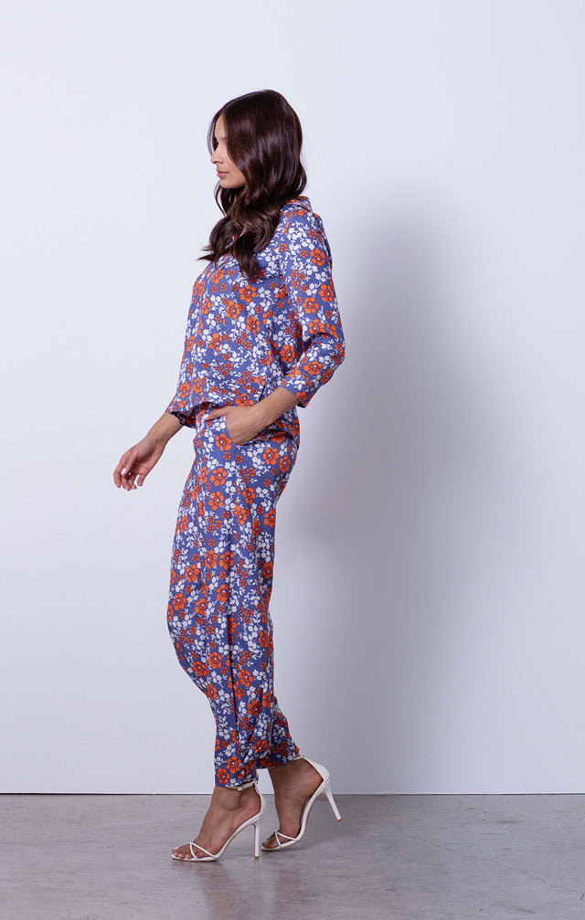 Cabaña - Floral Pull-On Resort Pants - On Model