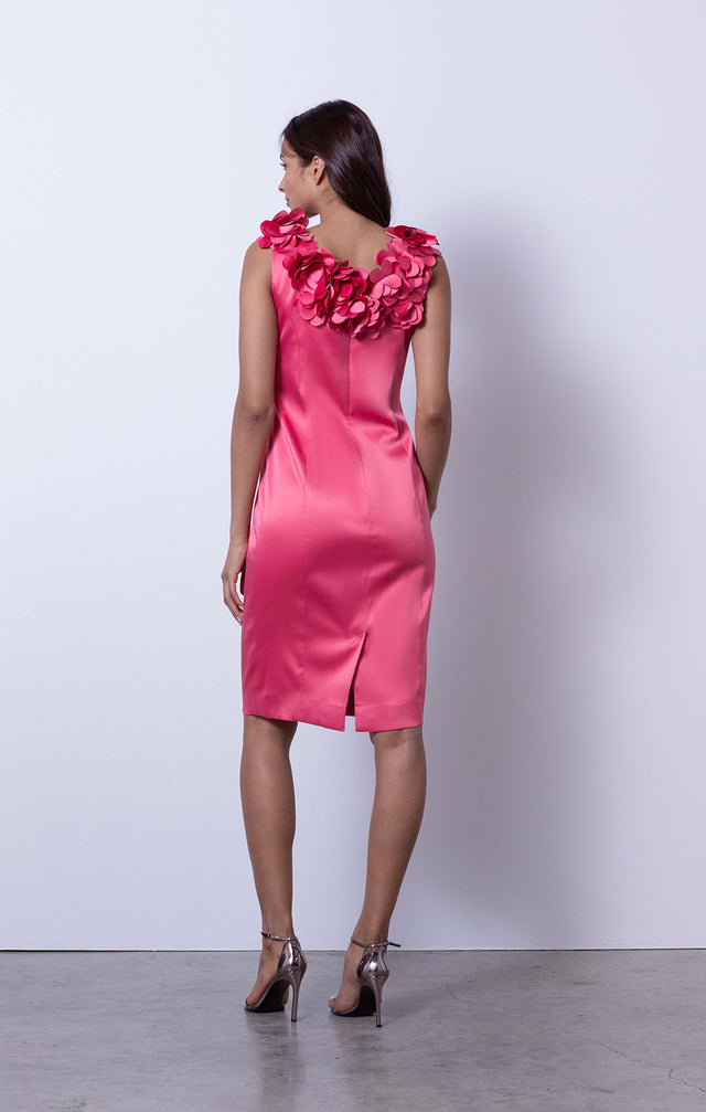 Diana - Dress in Stretch Duchesse Satin - On Model